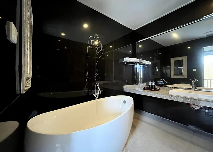 White Lotus By Miel *